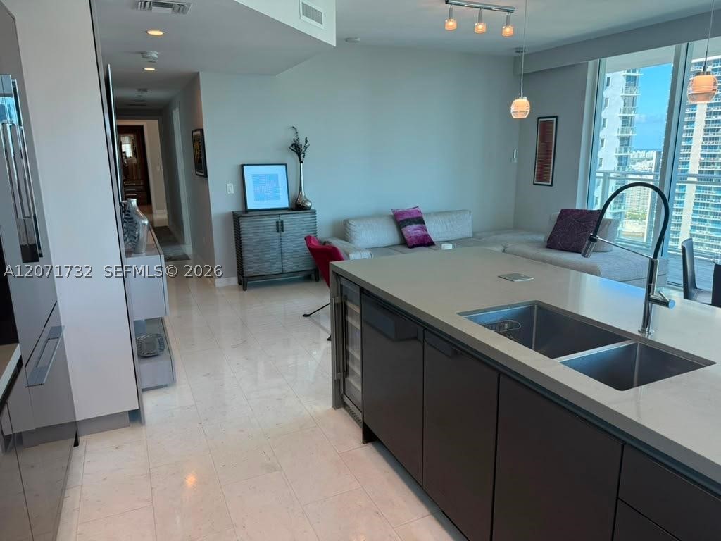 image The Bond on Brickell12
