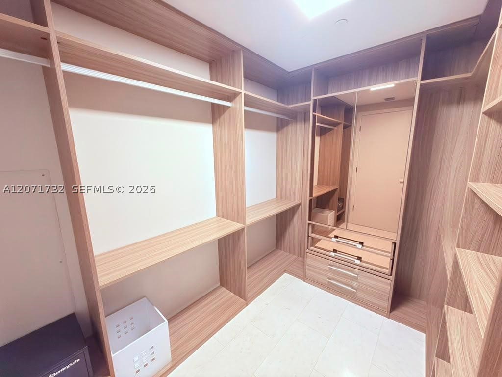 image The Bond on Brickell23