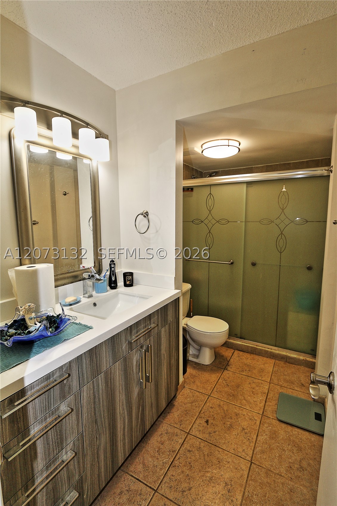 1221 SW 122nd Ave #403 Miami, FL 33184
