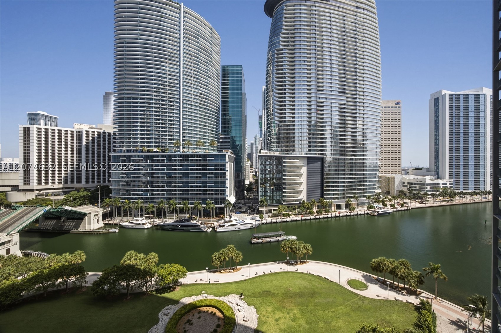 475 Brickell Ave #1412