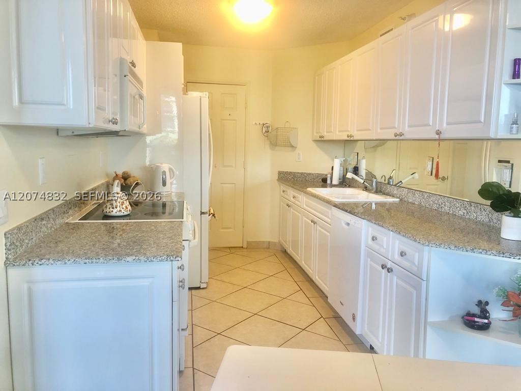 16711 Collins Ave #706 Sunny Isles Beach, FL 33160