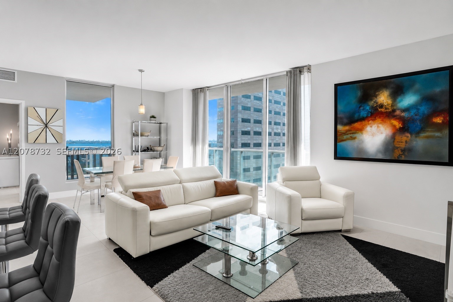 300 S Biscayne Blvd #T-1816 Miami, FL 33131