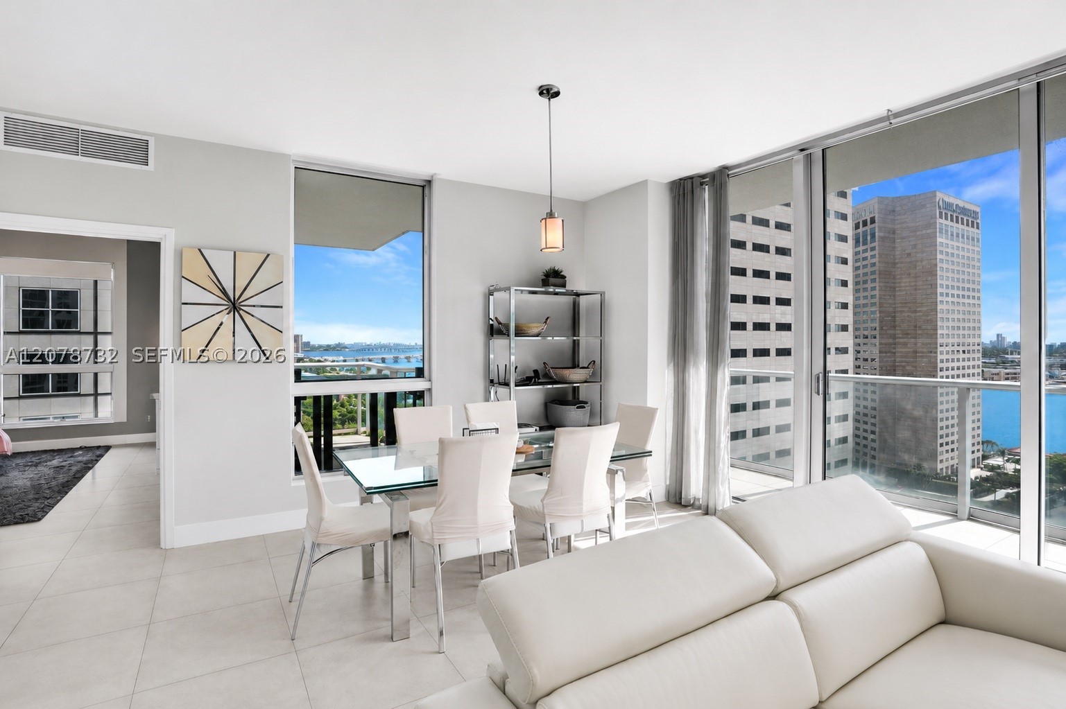 300 S Biscayne Blvd #T-1816 Miami, FL 33131