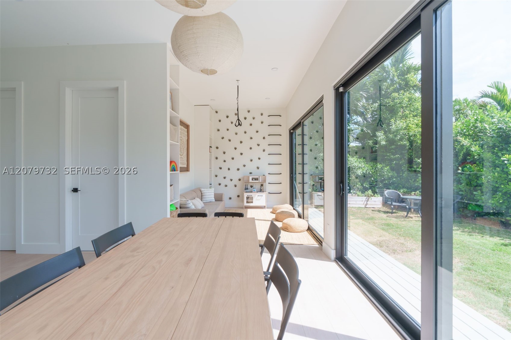 2521 SW 25th Ter Miami, FL 33133