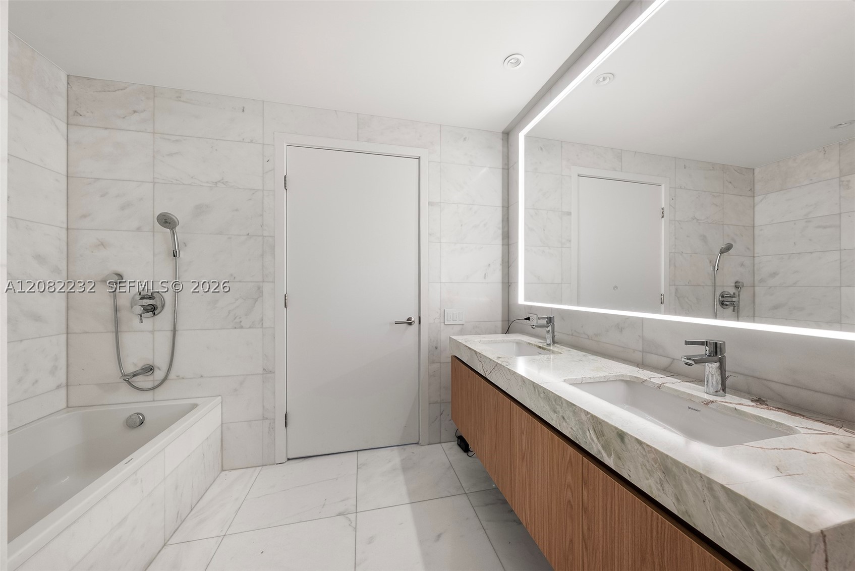 500 Alton Rd #2318 Miami Beach, FL 33139