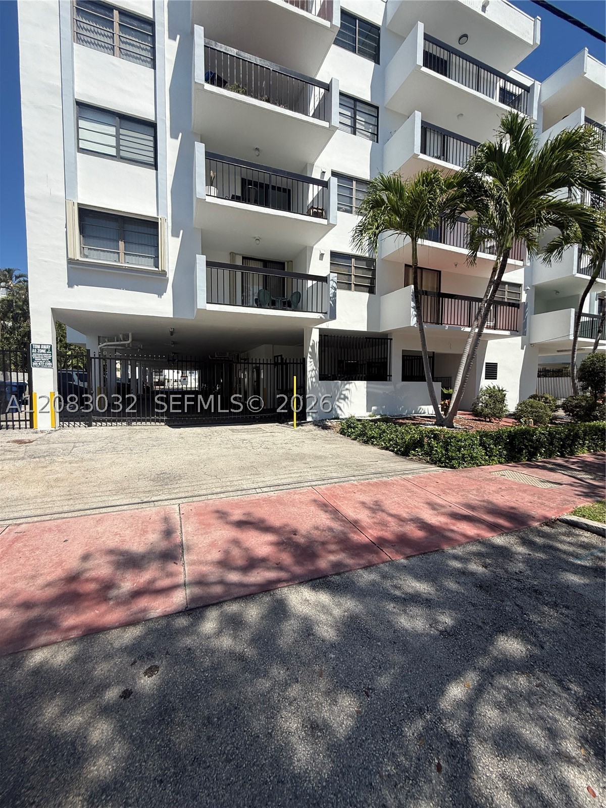 6937 Bay Dr #510