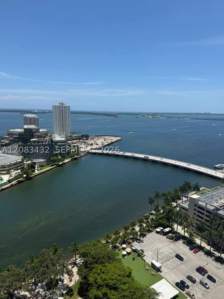 495 Brickell Ave #2611