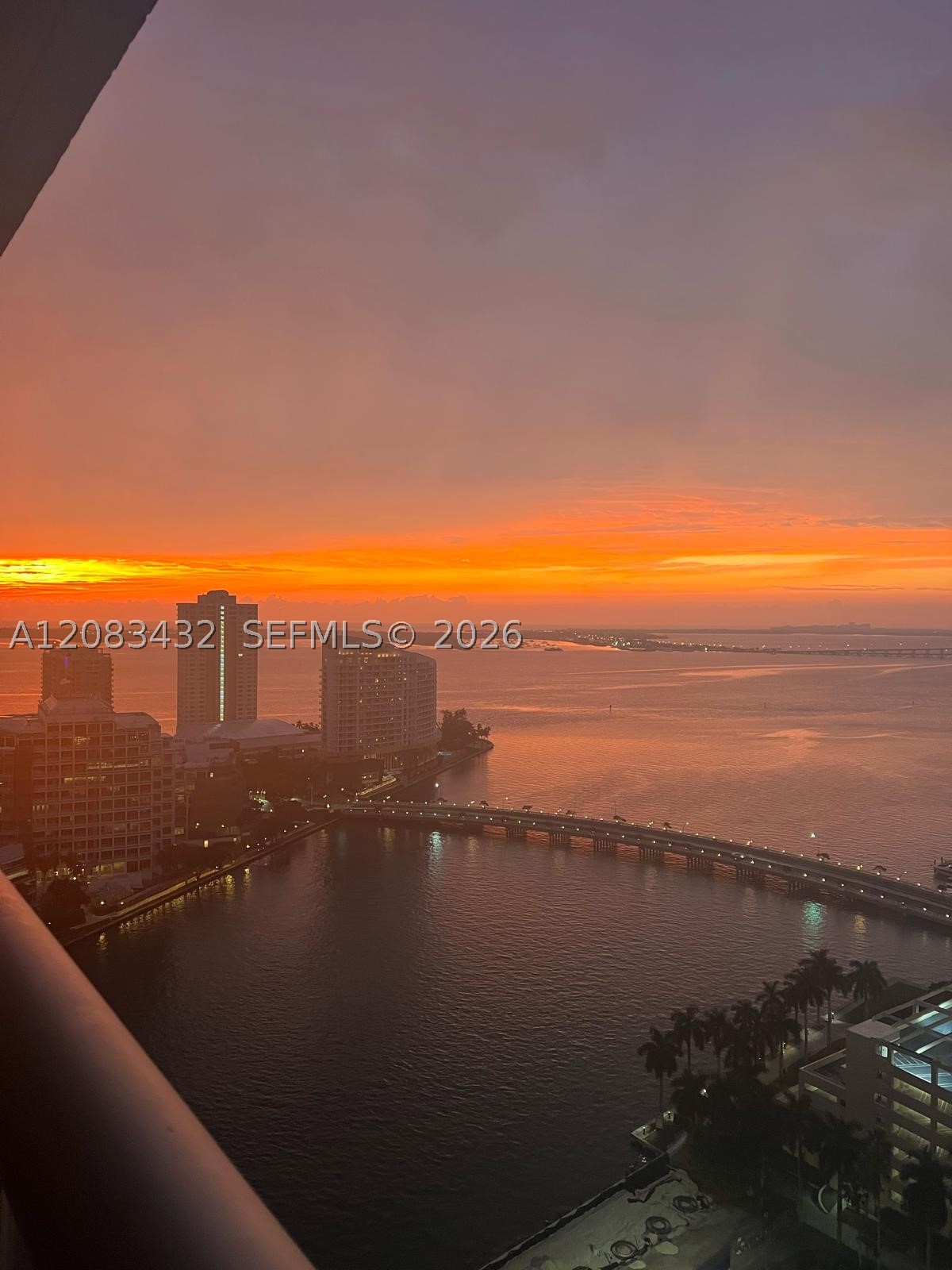 image Icon Brickell II15