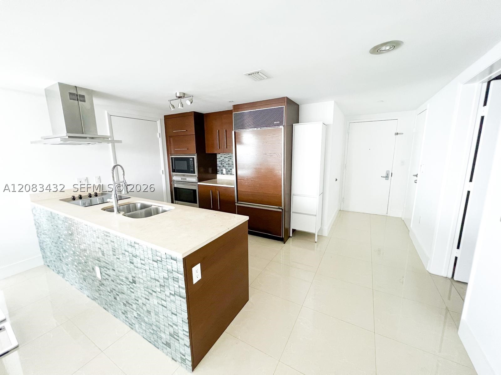 image Icon Brickell II6