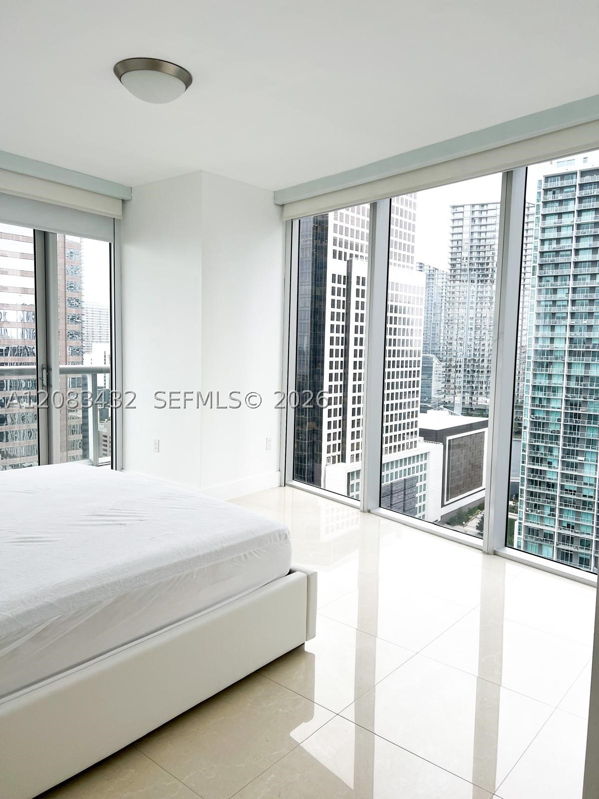 image Icon Brickell II8