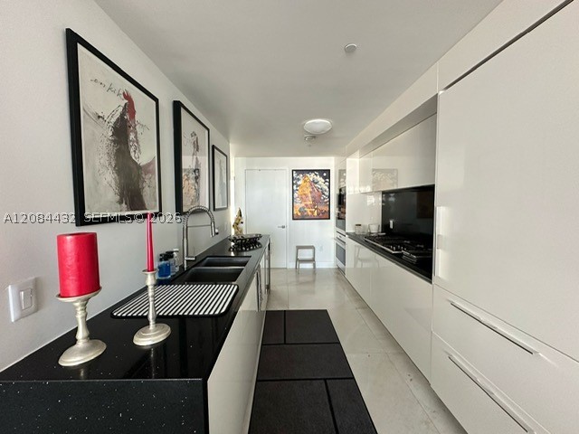 1 Collins Ave #602 Miami Beach, FL 33139