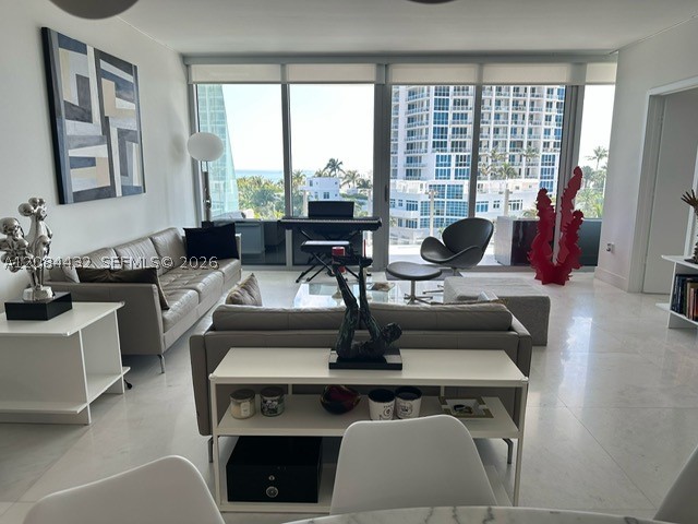 1 Collins Ave #602 Miami Beach, FL 33139