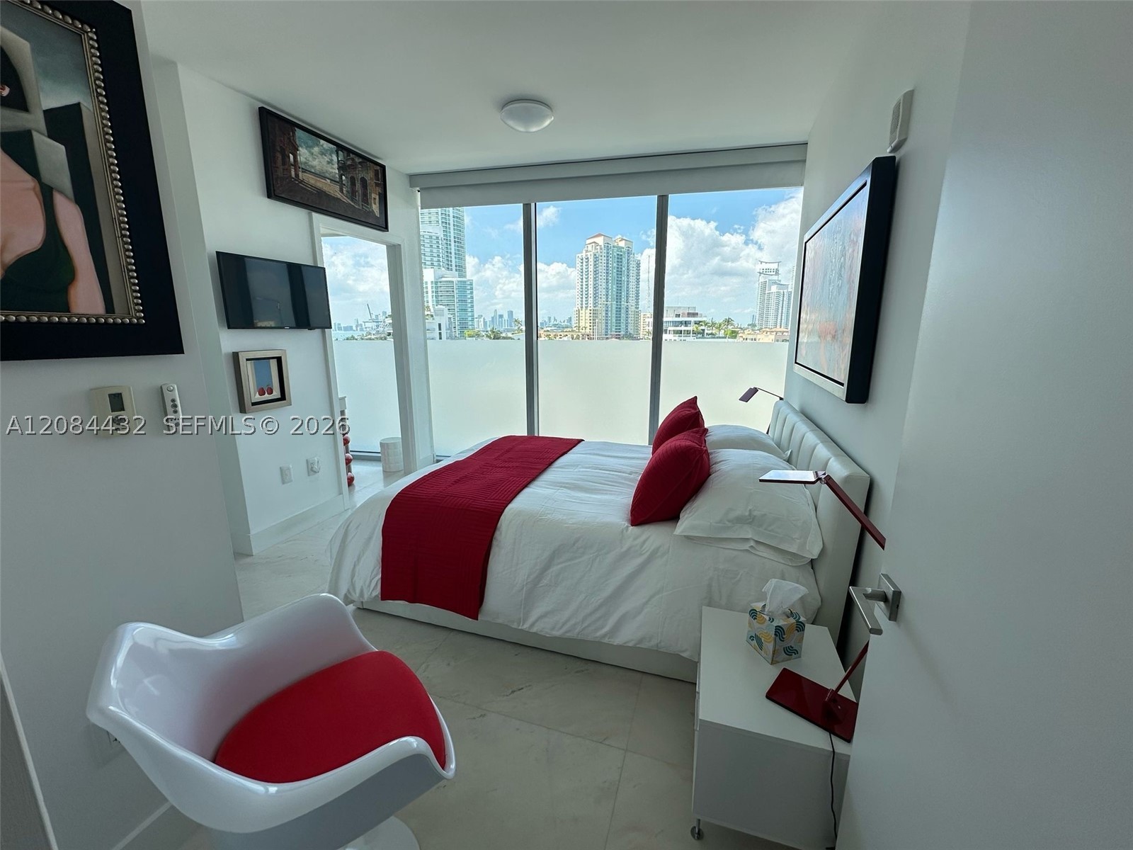 1 Collins Ave #602 Miami Beach, FL 33139
