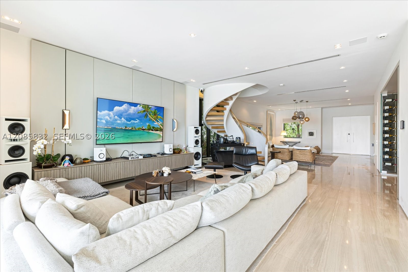 401 E Rivo Alto Dr Miami Beach, FL 33139