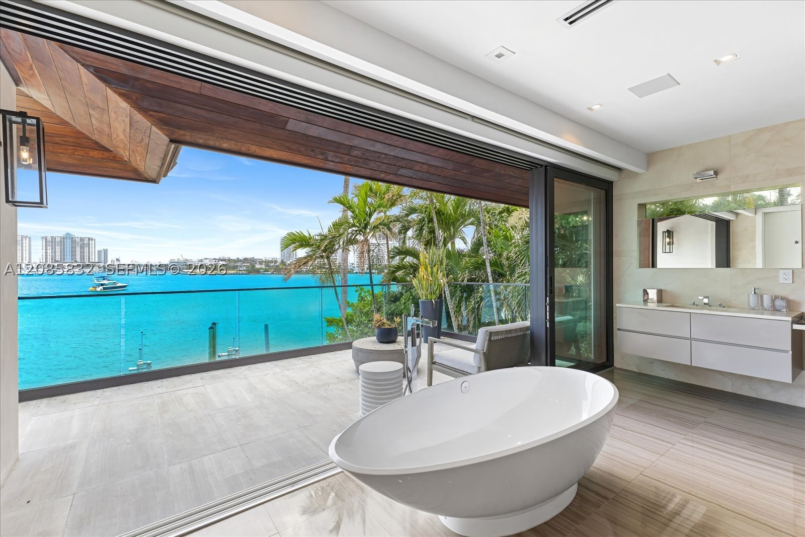 401 E Rivo Alto Dr Miami Beach, FL 33139