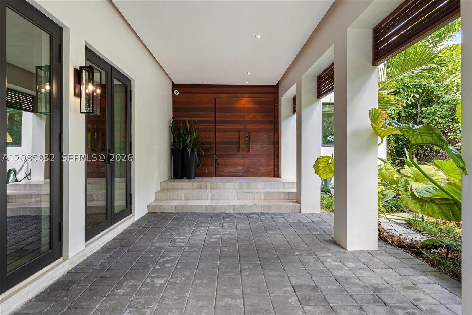 401 E Rivo Alto Dr Miami Beach, FL 33139
