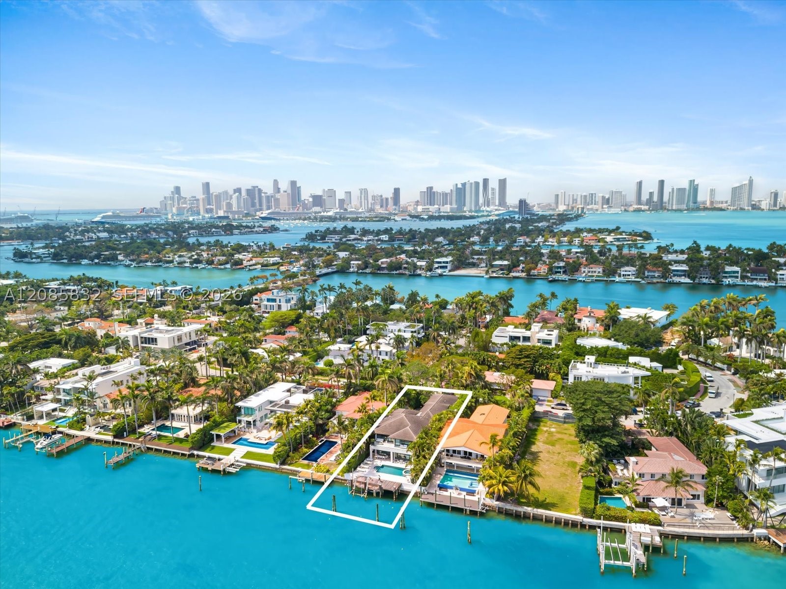 401 E Rivo Alto Dr Miami Beach, FL 33139