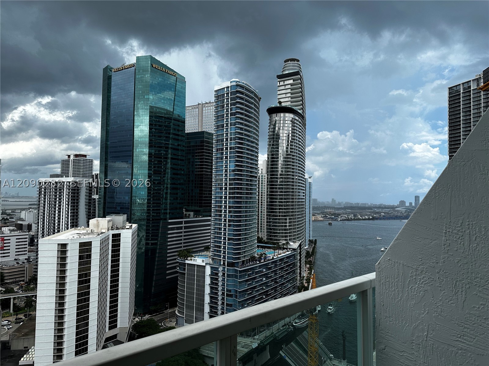 image Brickell on the River South25