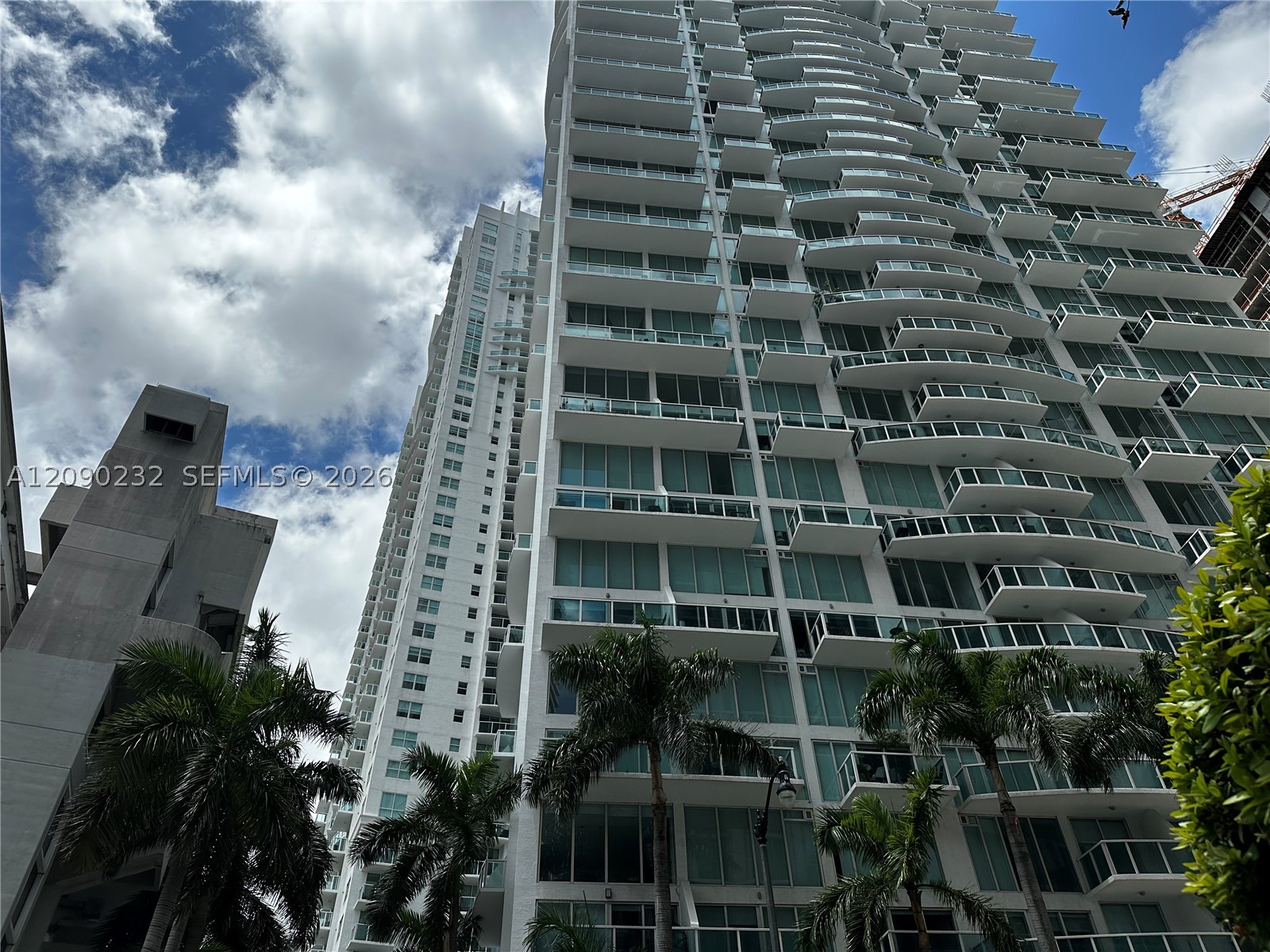 image Brickell on the River South32