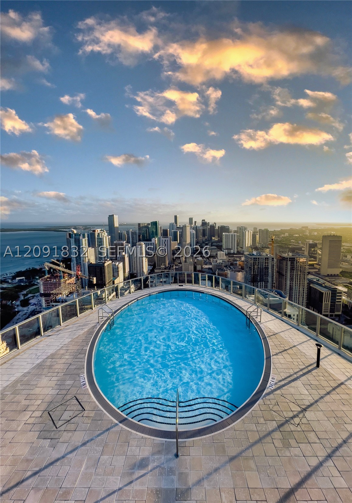 image Paramount Miami Worldcenter31