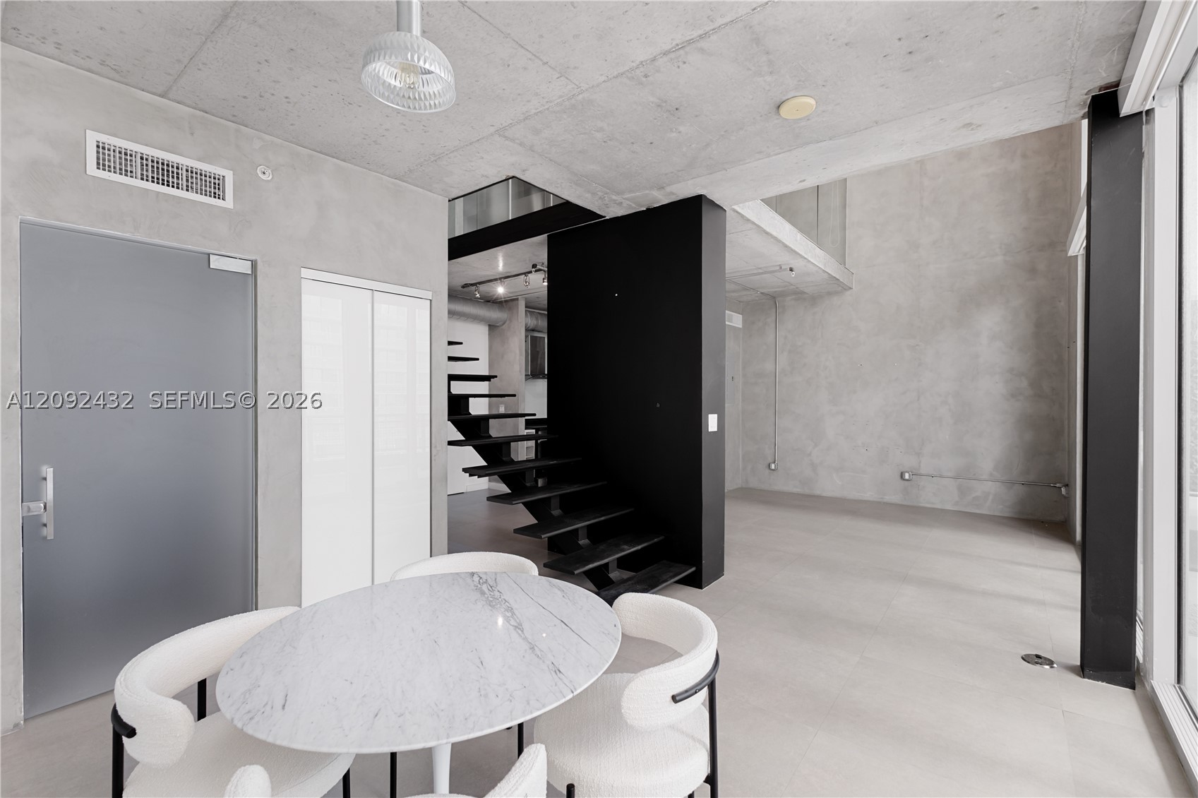 image Neo Vertika19