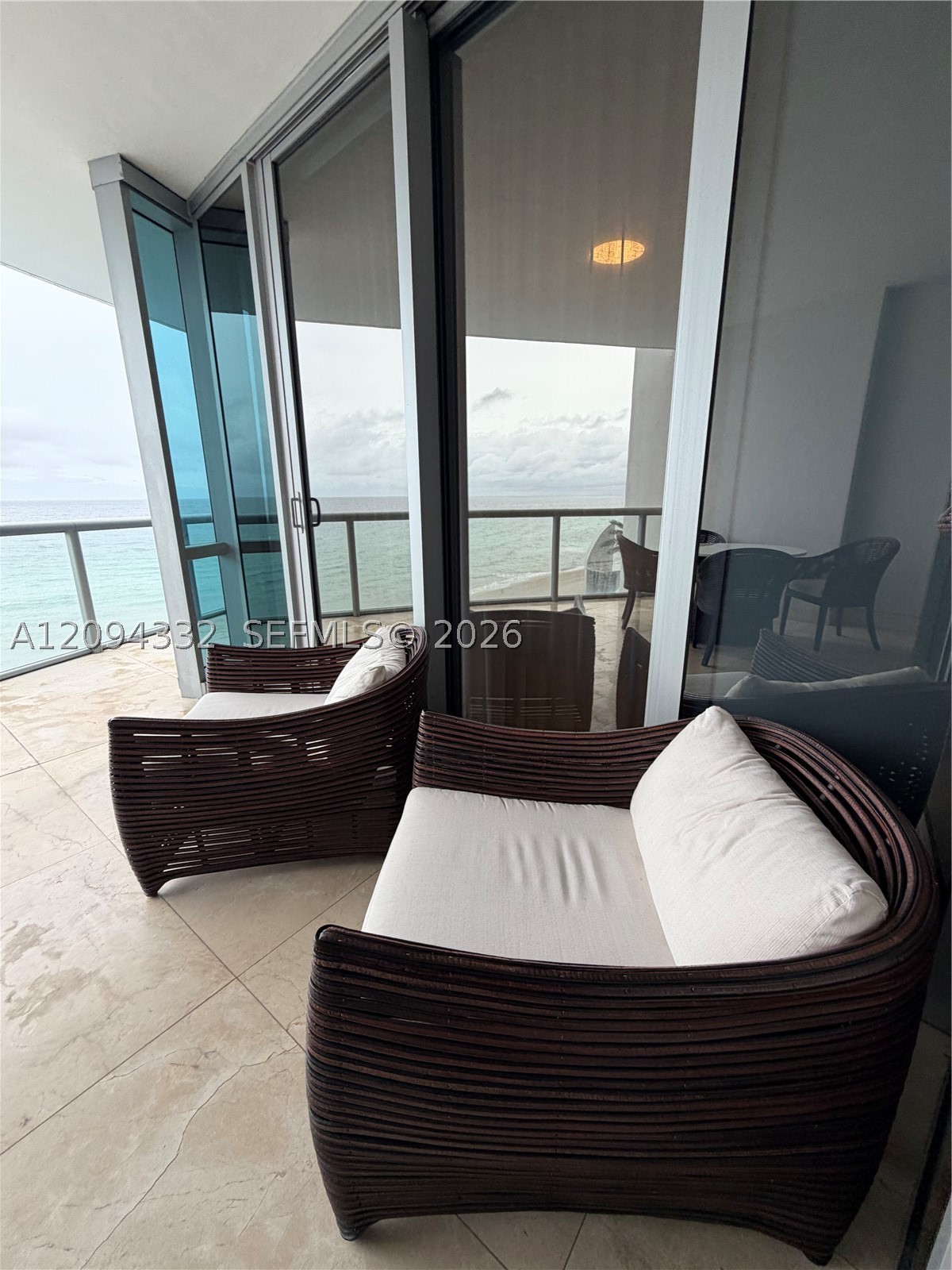 image Jade Ocean24