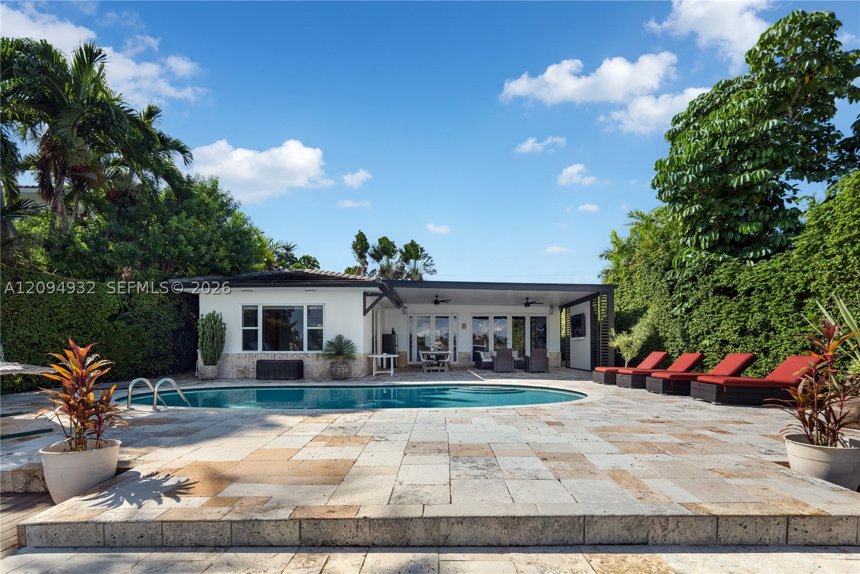 435 N Shore Dr Miami Beach, FL 33141