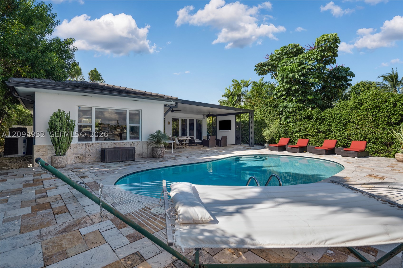 435 N Shore Dr Miami Beach, FL 33141