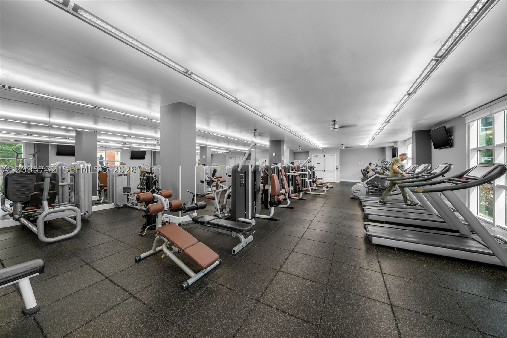 image Cite on the Bay East25