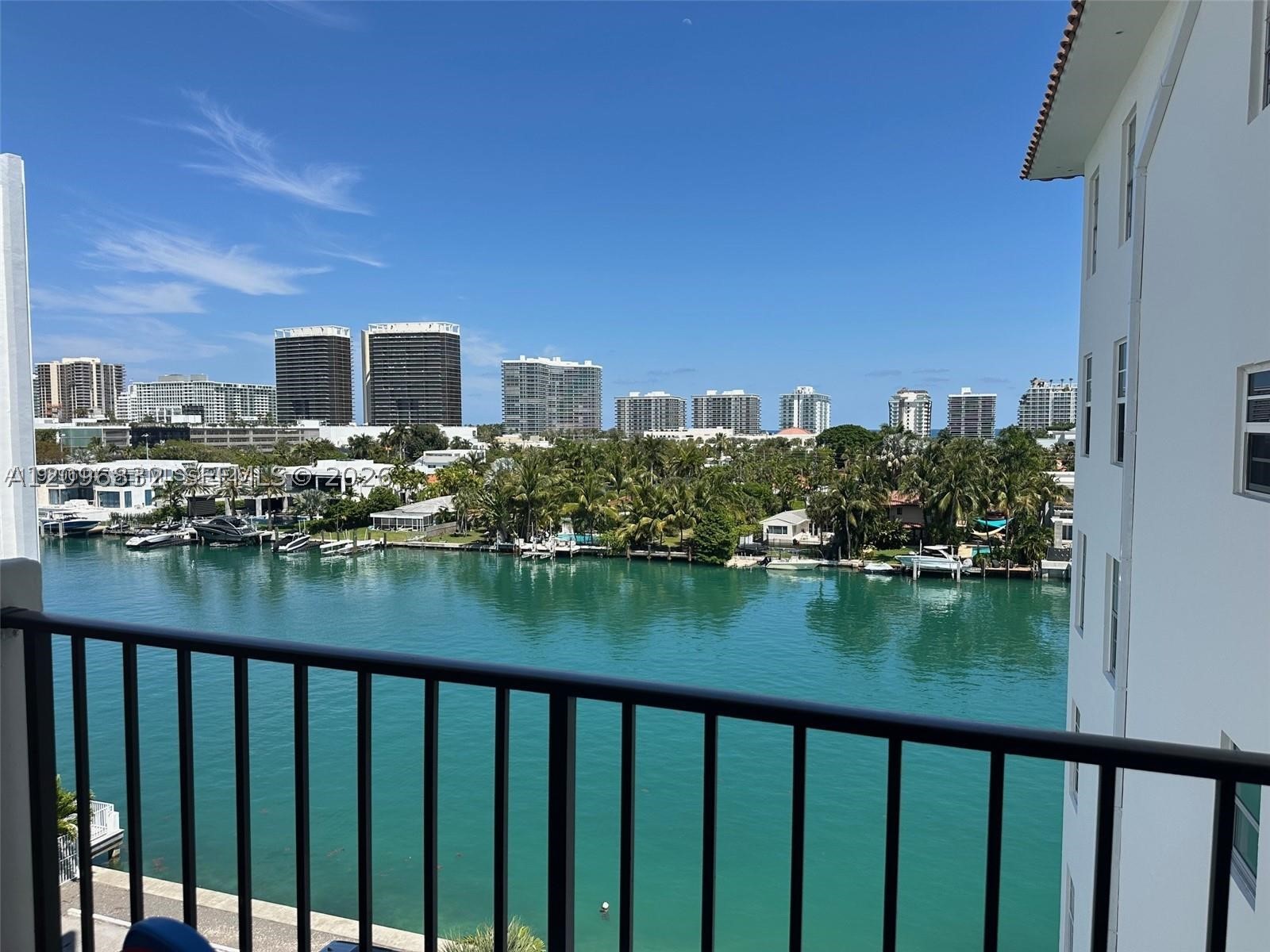 9341 E Bay Hbr Dr #6C