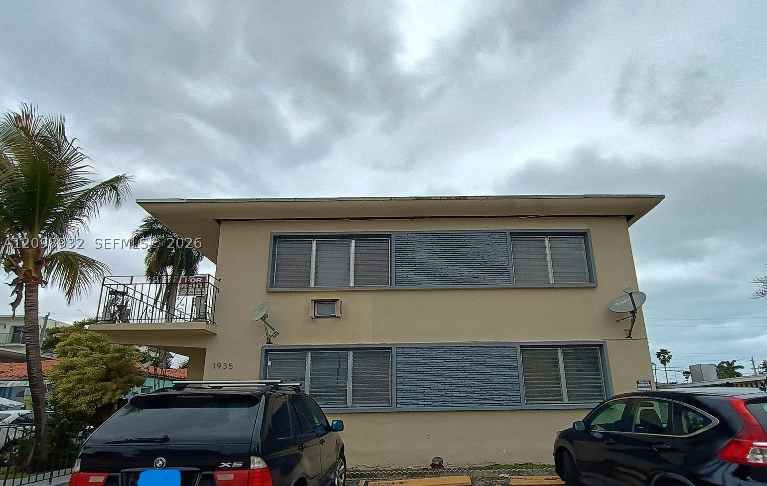 1935 Normandy Dr #4