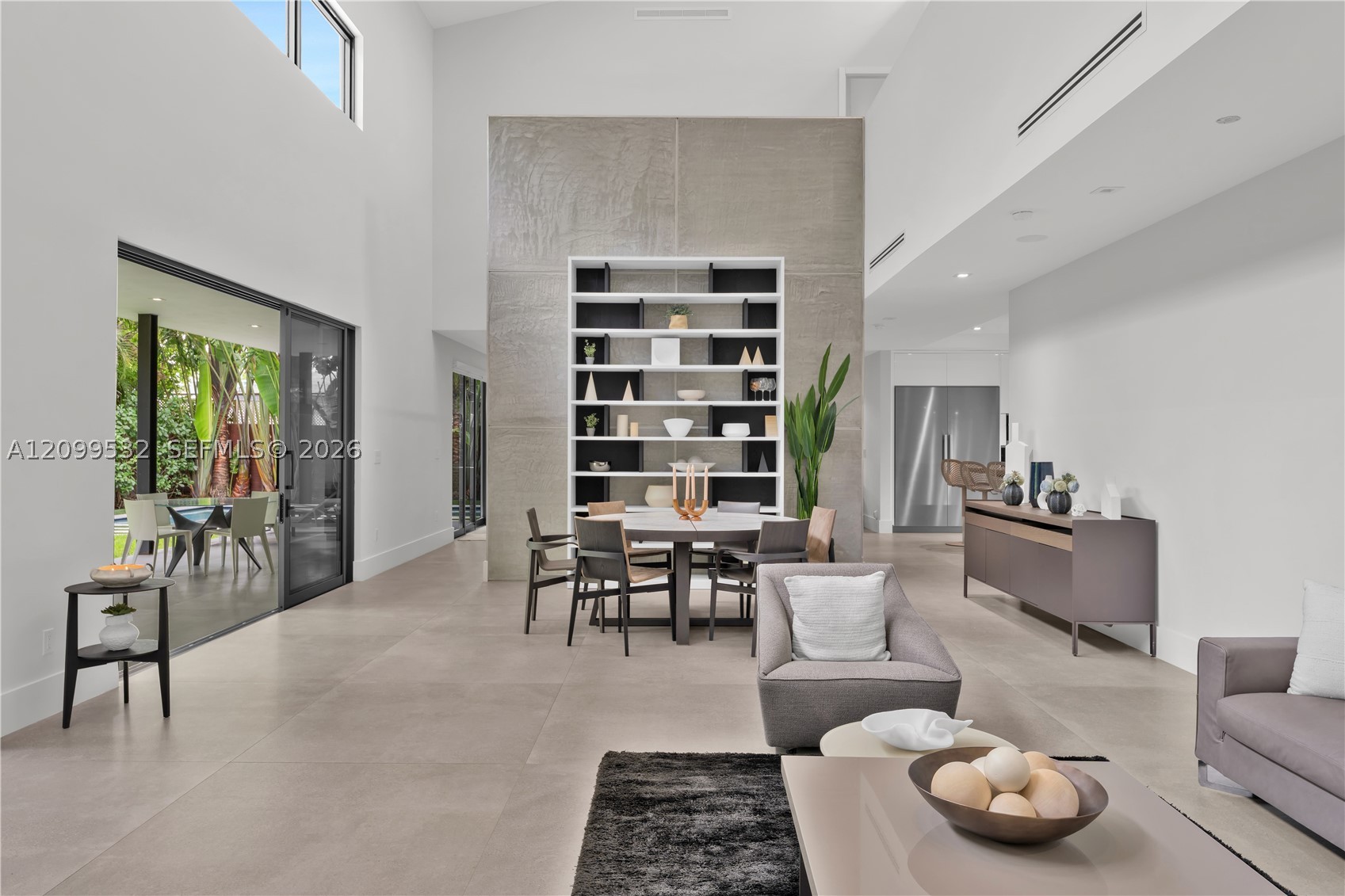 10 Samana Dr Miami, FL 33133
