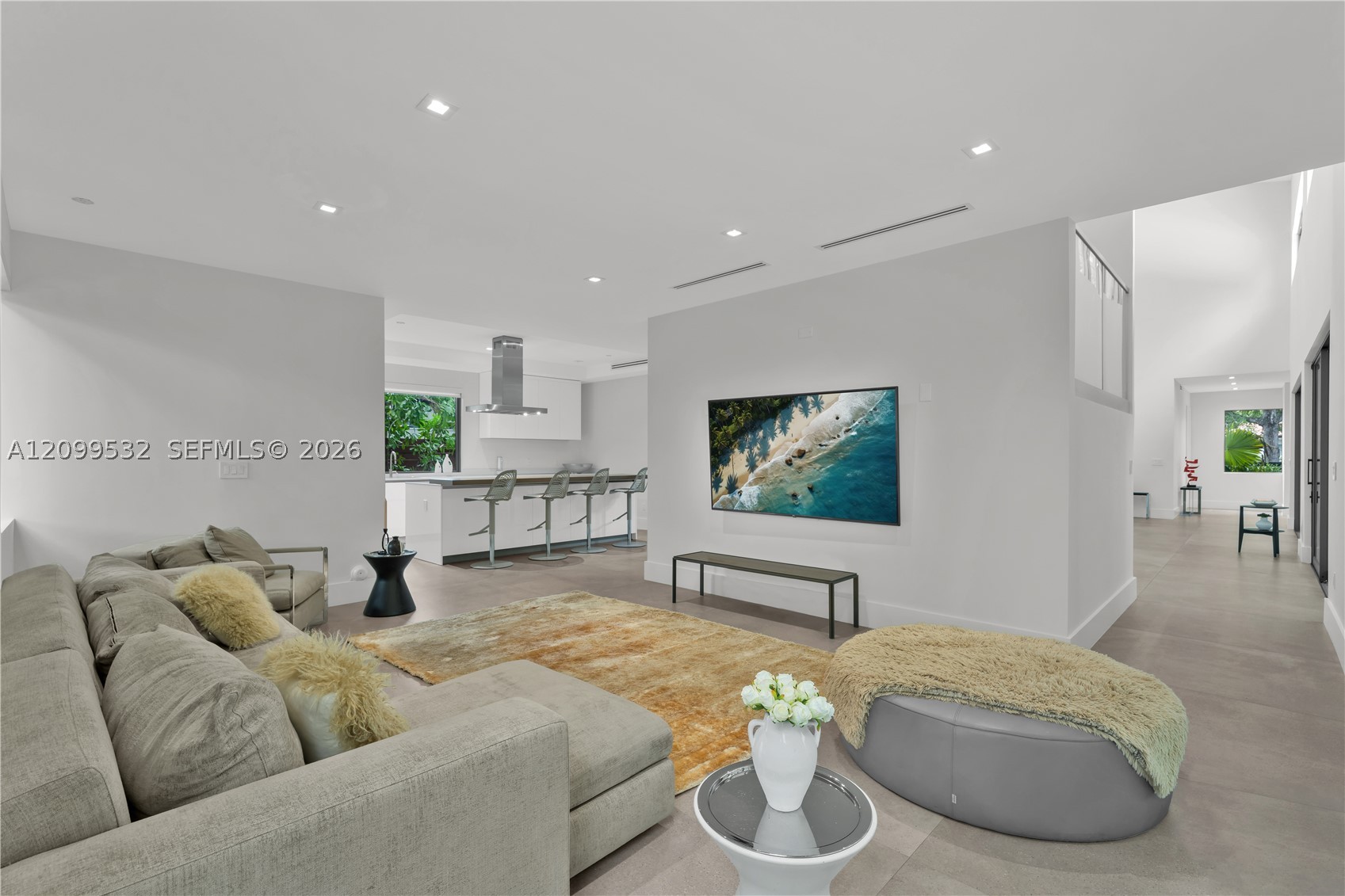 10 Samana Dr Miami, FL 33133