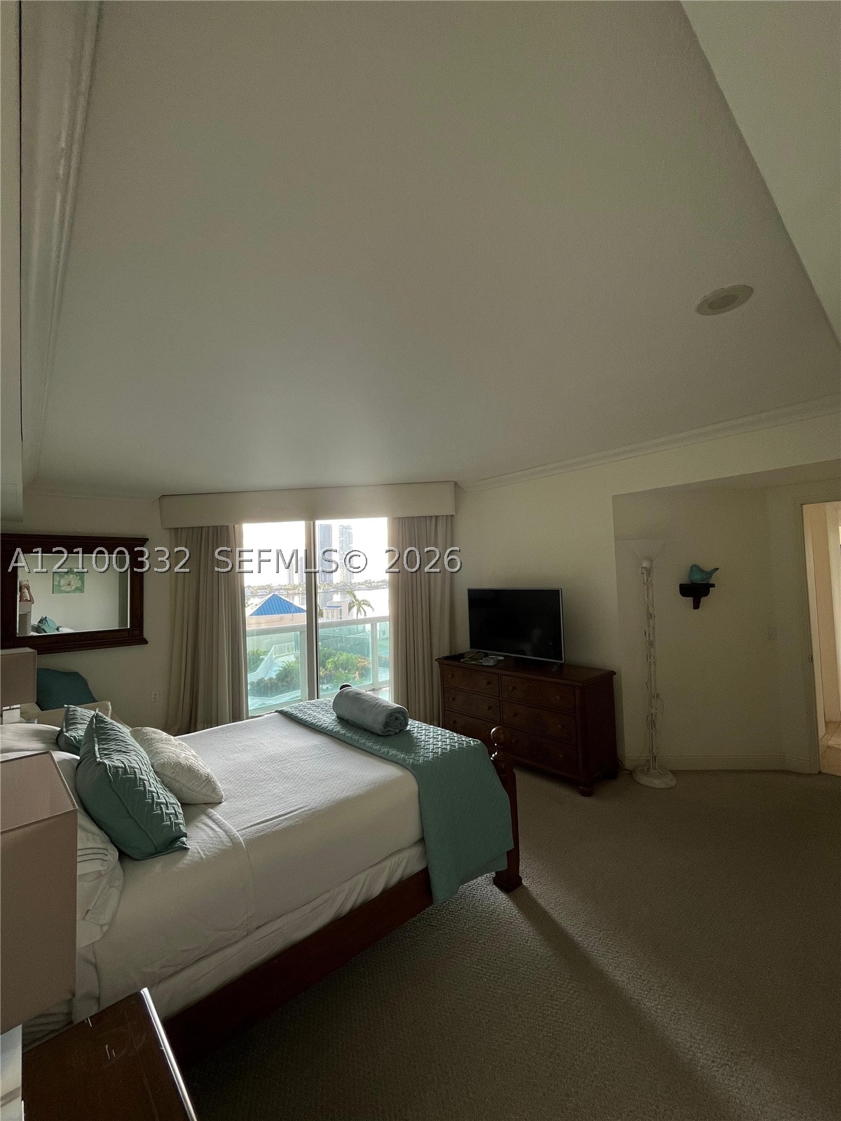 3370 Hidden Bay Dr #612