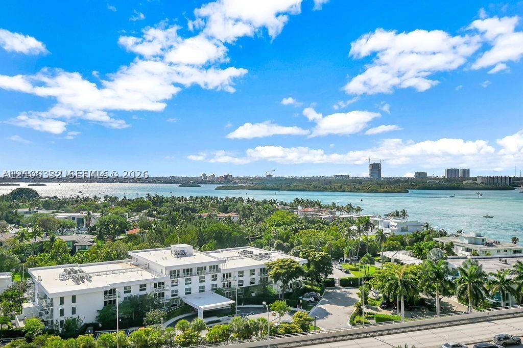 10275 Collins Ave #1128