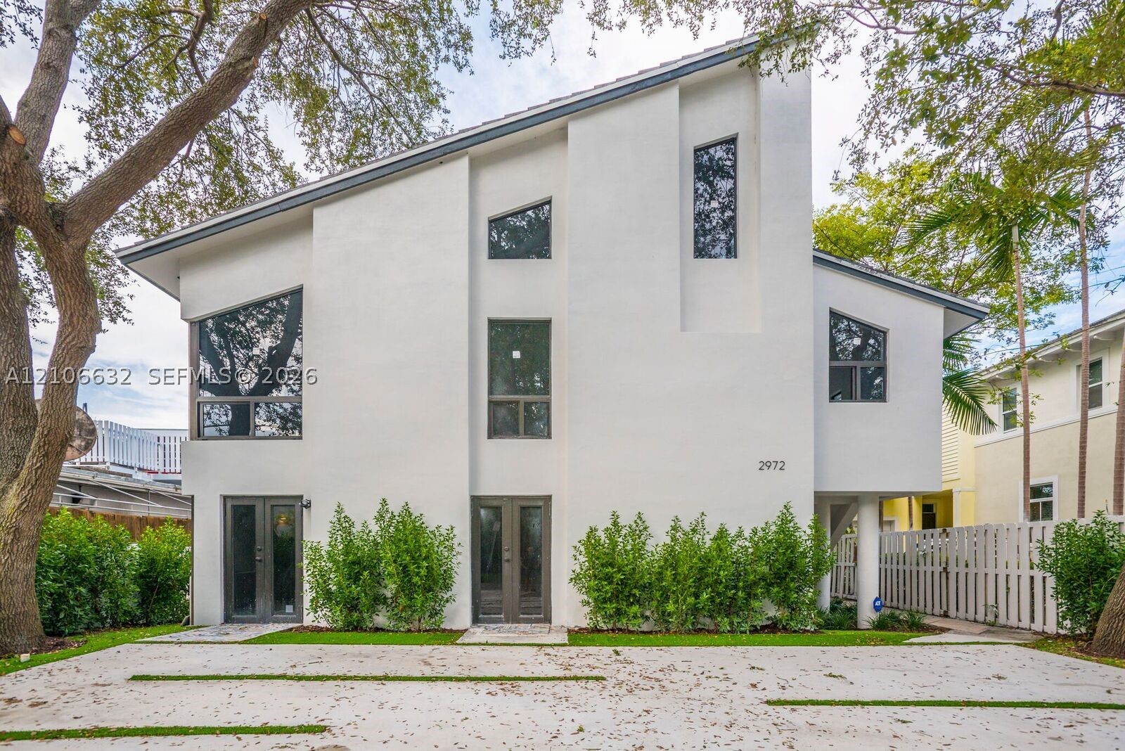 2972 Bridgeport Ave #1