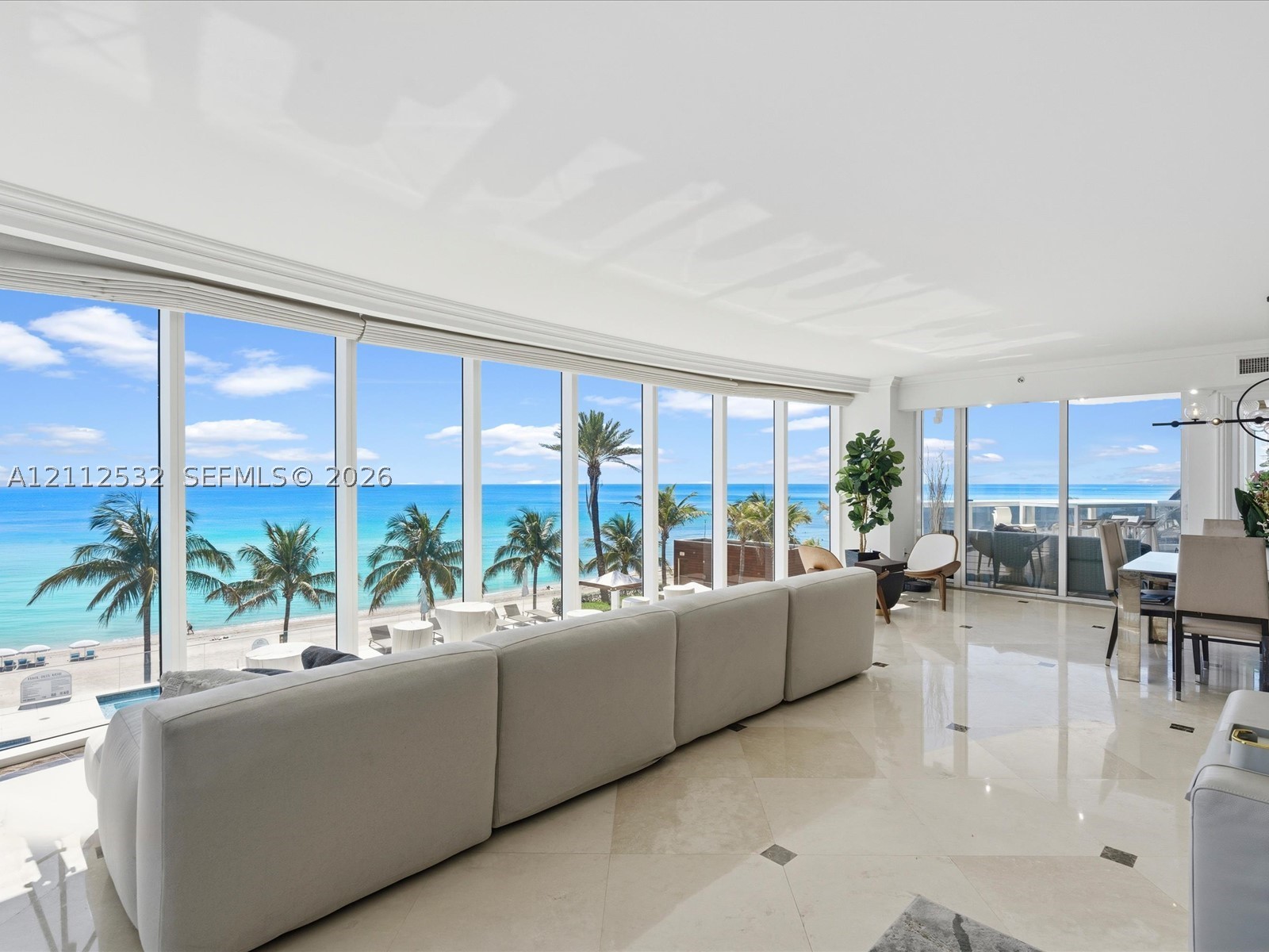 18911 Collins Ave #601
