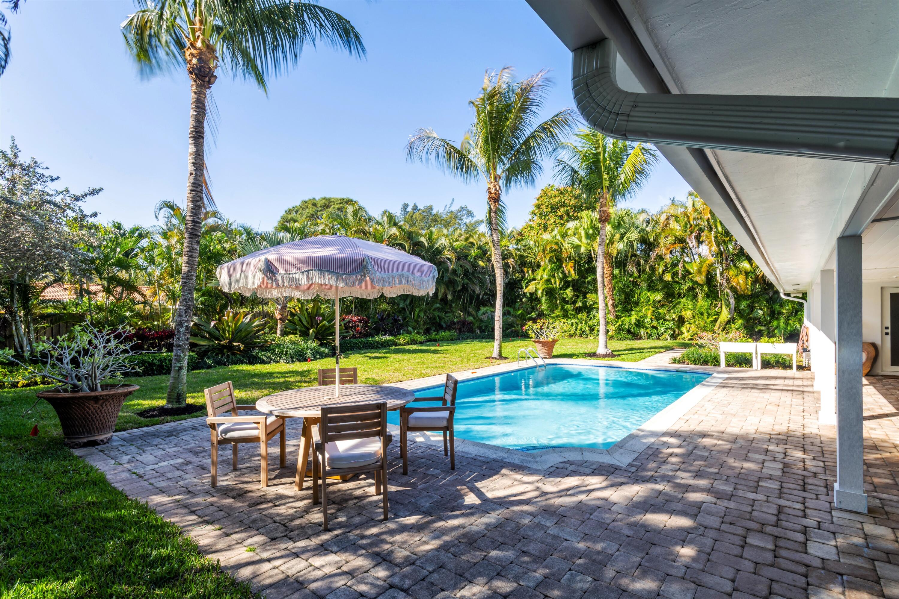 2720 Cardinal Gulf Stream, FL 33483