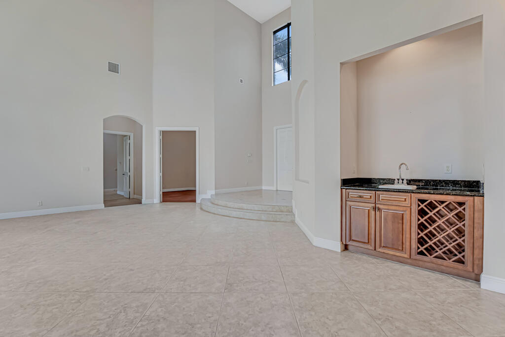 10513 Versailles Wellington, FL 33449