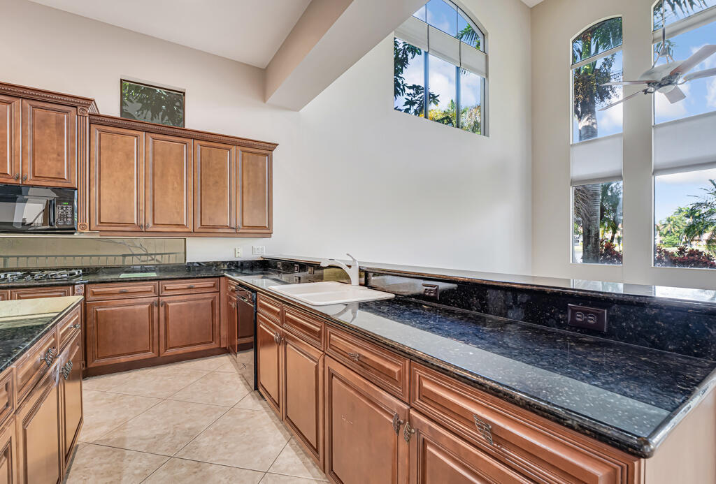 10513 Versailles Wellington, FL 33449