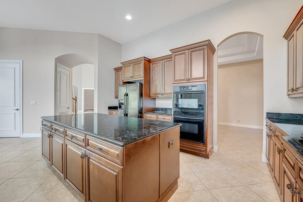 10513 Versailles Wellington, FL 33449