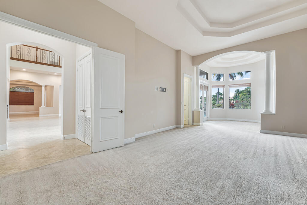 10513 Versailles Wellington, FL 33449