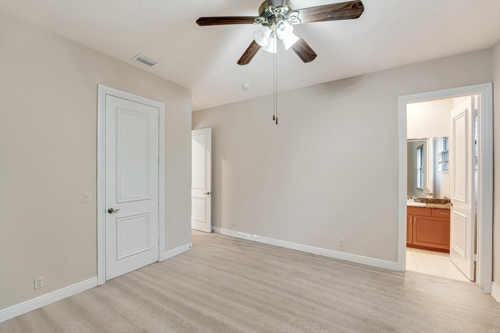 10513 Versailles Wellington, FL 33449