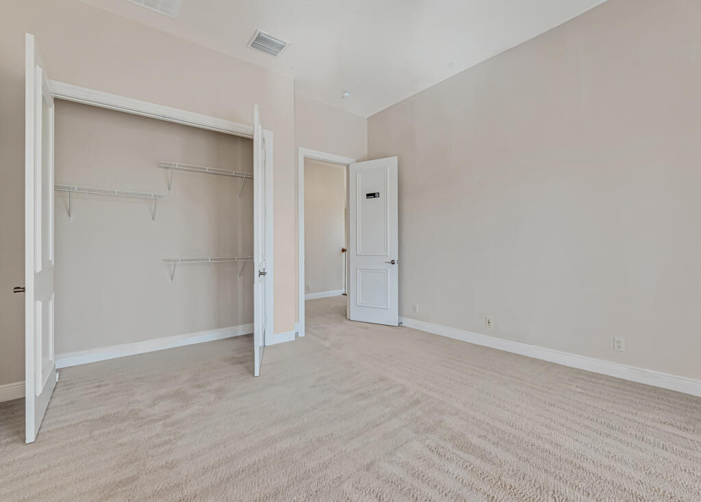 10513 Versailles Wellington, FL 33449