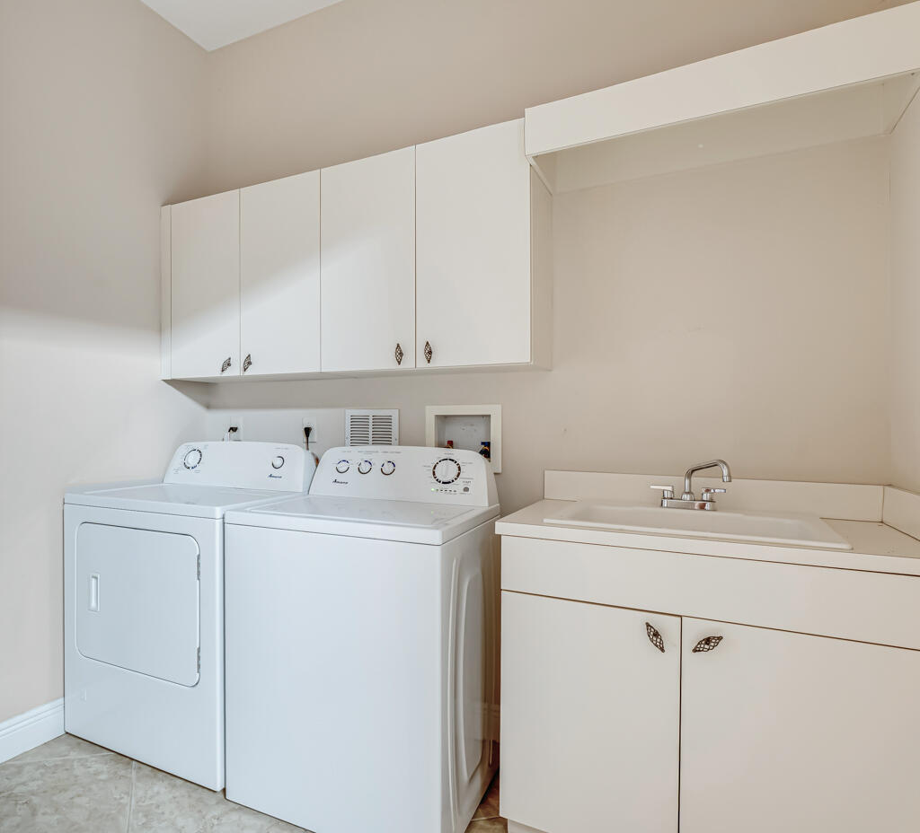 10513 Versailles Wellington, FL 33449