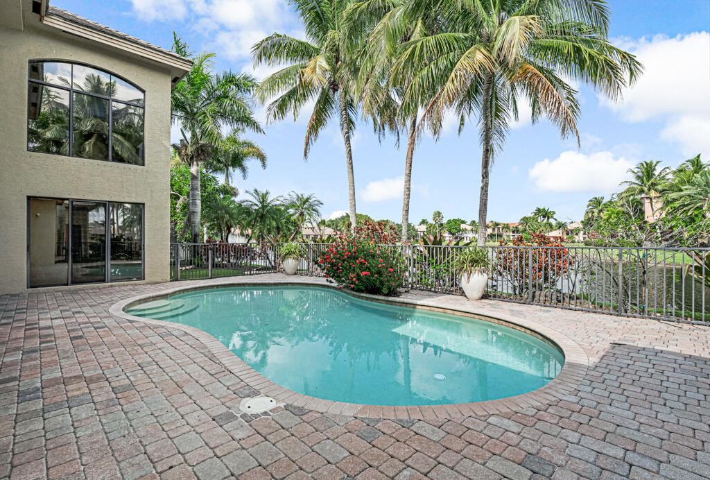 10513 Versailles Wellington, FL 33449