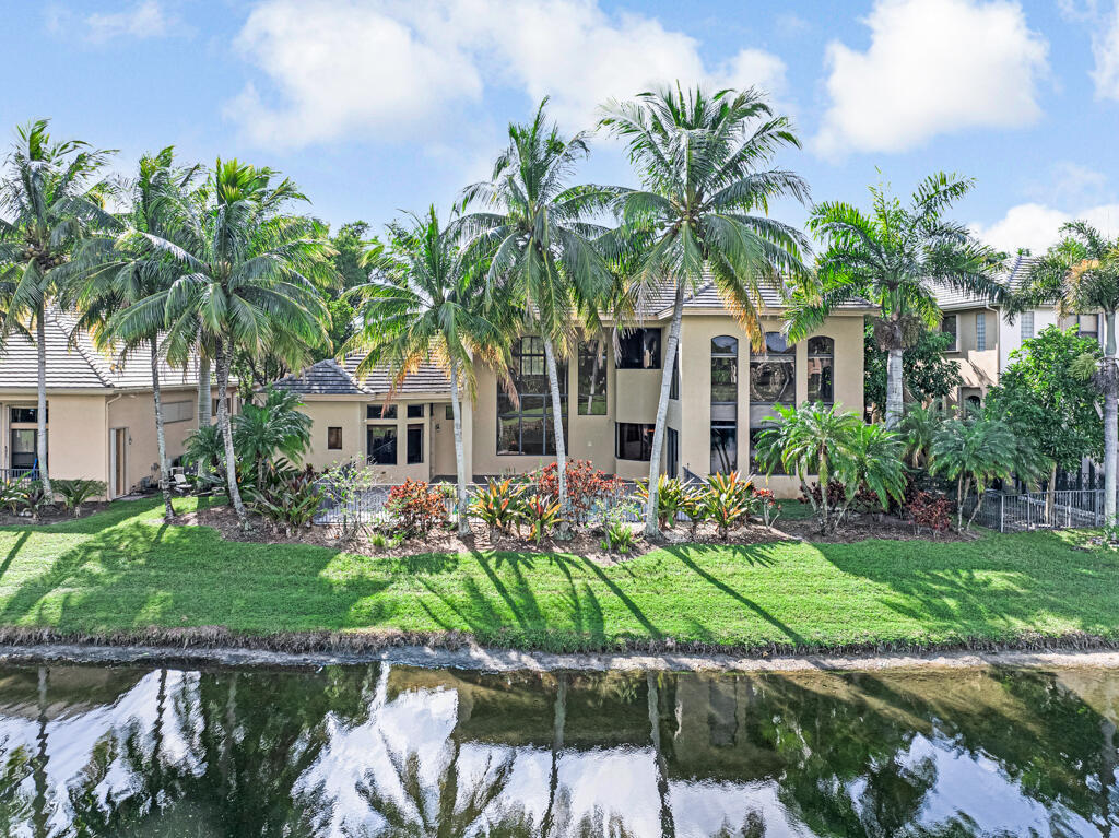 10513 Versailles Wellington, FL 33449