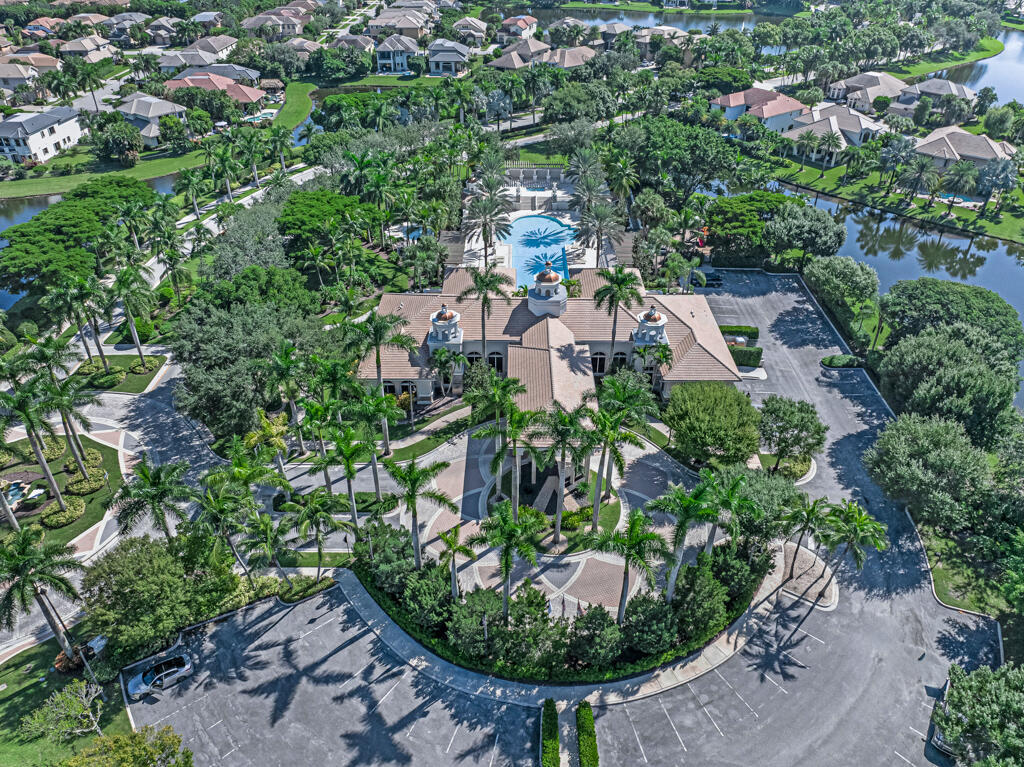 10513 Versailles Wellington, FL 33449