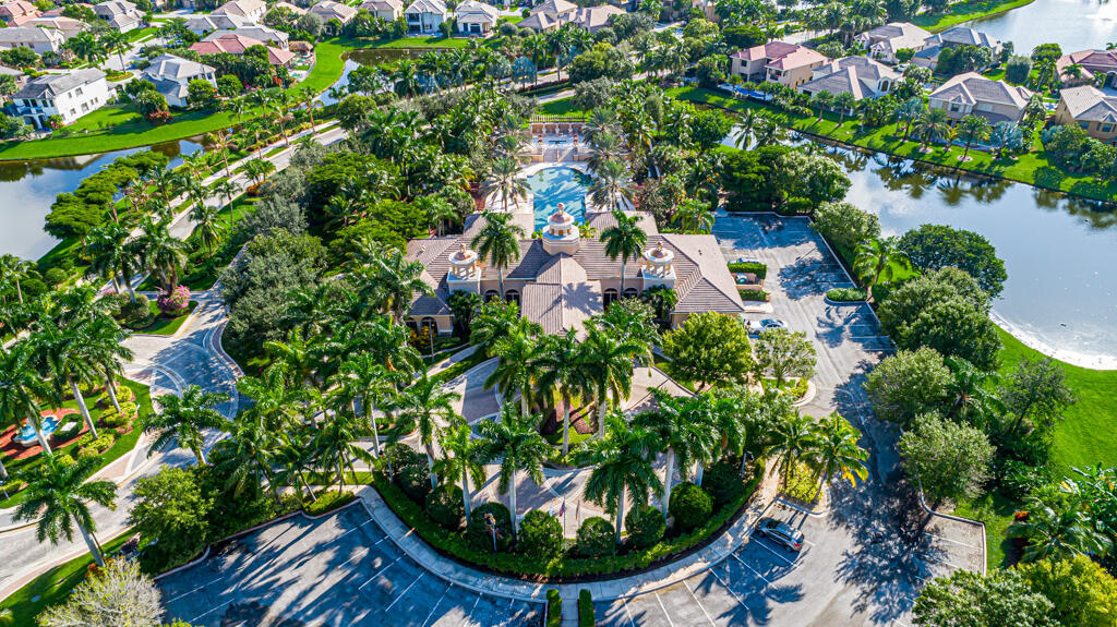 10513 Versailles Wellington, FL 33449