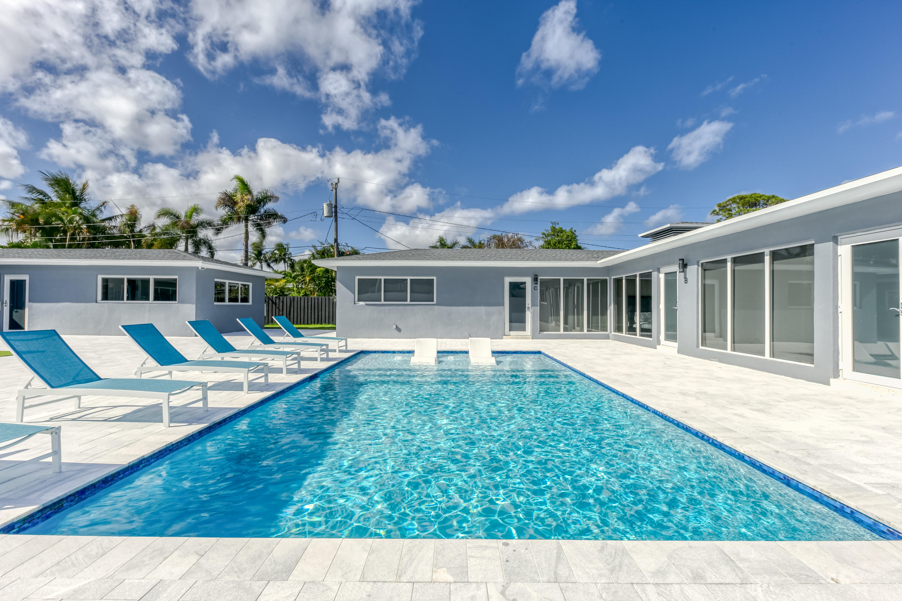 2017 NE 26th Wilton Manors, FL 33305
